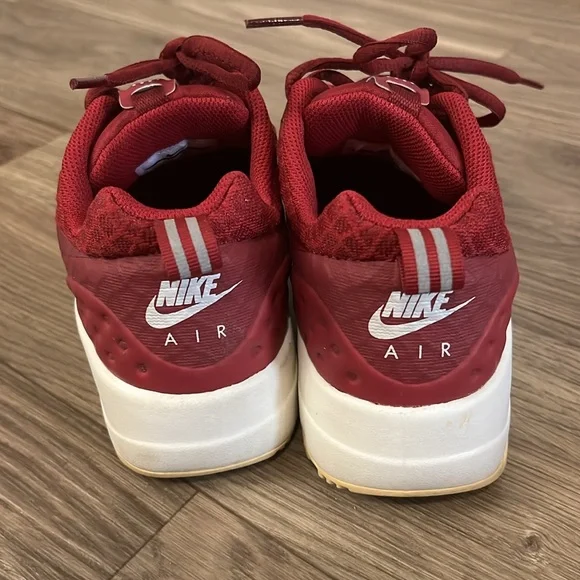 Nike AIR MAX Motion Women’s 6.5 Red Wine White - Picture 11 of 12